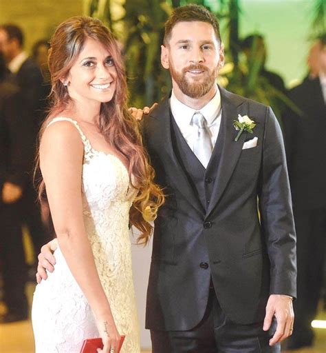 Lionel Messis Wife Antonella Roccuzzo Just Over A Month After Their