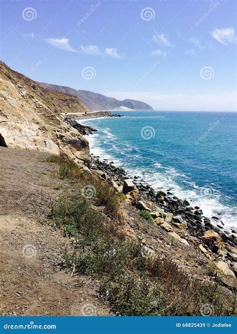 Litoral Com Vista Para O Mar E Montanhas Em Malibu Califórnia Eua