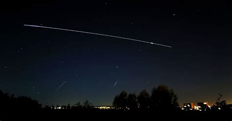 Elon Musk S Starlink Spotted Crossing Night Sky Above City STV News