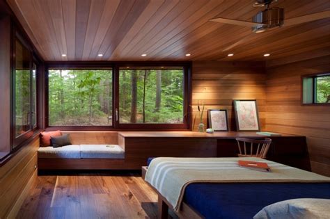 frank lloyd wright inspired lakeside home modern