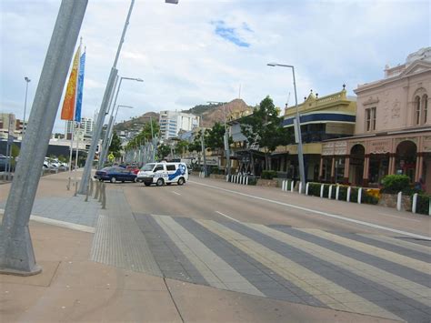 The townsville pastoral agricultural & industrial association is not affiliated with the carers/companion card. Townsville - eine sehenswerte Tropenstadt im