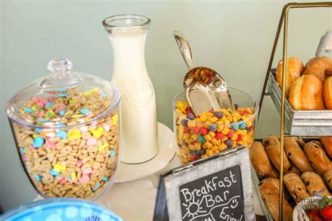 Diy Breakfast Bar Ideas Create An Easy Breakfast Bar Party For Company