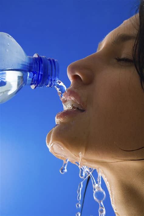 Drinking water for beautiful, healthy, radiant skin - MamasHealth.com