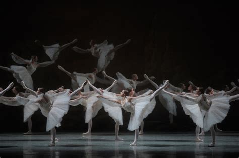 Ionarts Mariinsky Ballet Returns With Curious Occasionally Brilliant La Bayadère