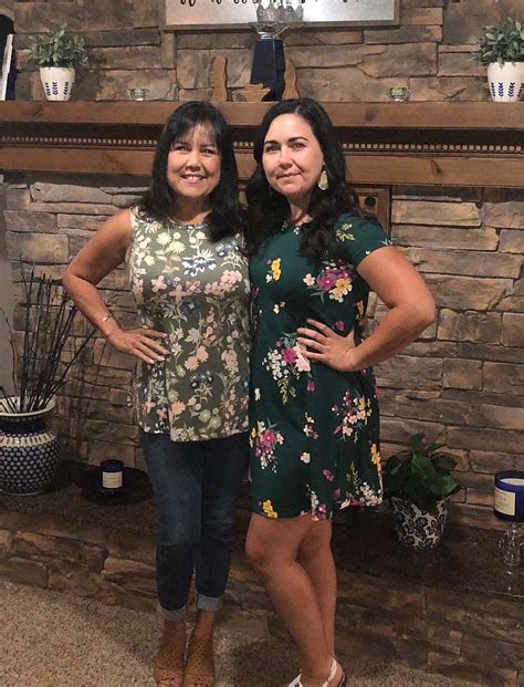 Mother Daughter Look Alike Contest Vote Now