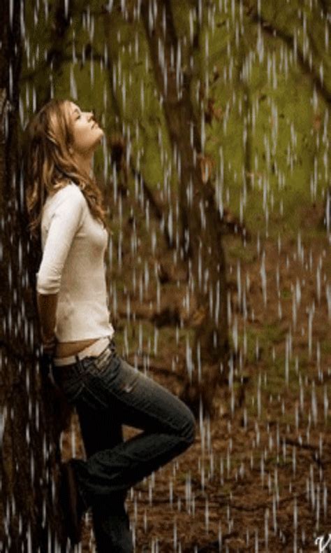 Pin by Célia Sendil on Idei in Girl in rain Rain gif Dancing in the rain