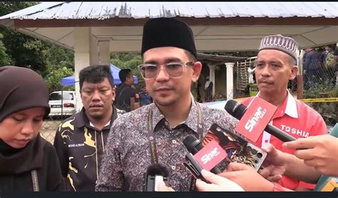 Prk Nenggiri Awie Tunai Tanggungjawab Seru Pengundi Terus Keluar Mengundi