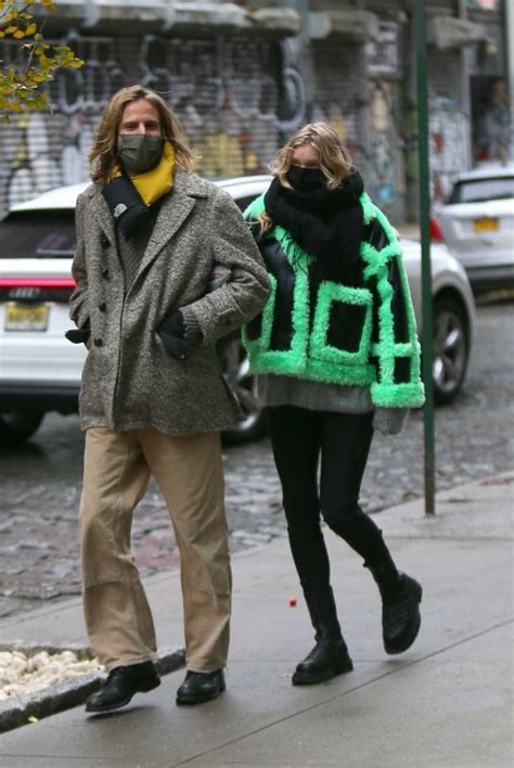 Pregnant ELSA HOSK And Tom Daly Out In New York 12 04 2020 HawtCelebs