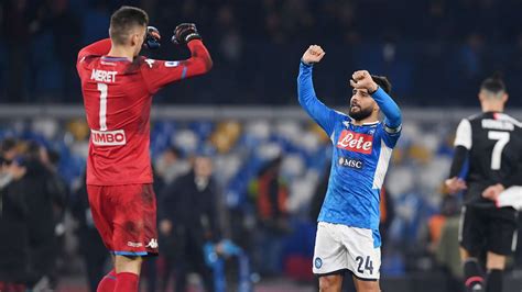 Konuk juventus baskılı başlasa da napoli oyunda daha sonra dengeyi yakaladı. Napoli *0 - 0 4 - 2 Juventus Coppa Italia Final Highlights 2020 - GQBuzz.com