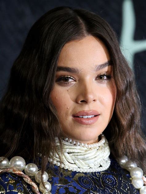 Hailee Steinfeld Pictures Rotten Tomatoes