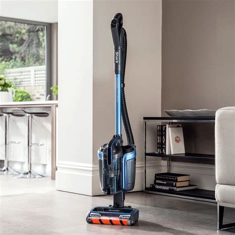 Best Lightweight Vacuum Cleaners For Seniors - Top 6 Best Lightweight Vacuum Cleaners For The Elderly