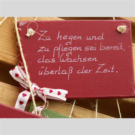Sie umfasst janáčeks arbeitszimmer mit seinem klavier sowie eine ausstellung, in der man mehr über das leben und wirken des komponisten erfahren kann. Bildergebnis für gartensprüche gartenweisheiten ...
