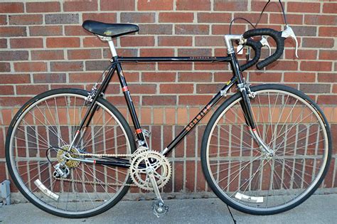 Schwinn Voyageur 118 Vics Classic Bikes