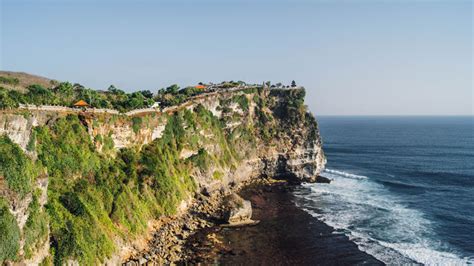 Pura Uluwatu Bali Tempat Terindah Menyaksikan Tari Kecak