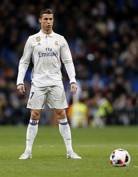 Cristiano ronaldo in the switch ft. Pin by Deciel Barrow on Calcio | Ronaldo football ...