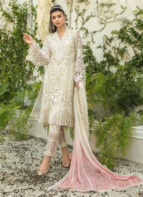 Pakistani Style Latest Designer Georgette Salwar Suits Collection Catalog