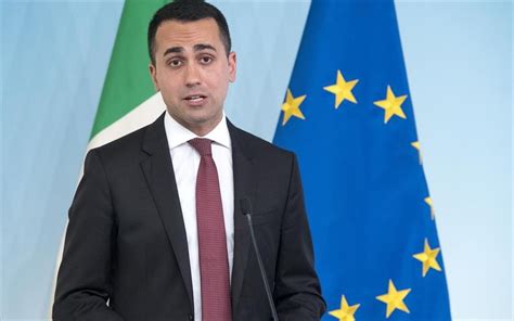 25 μαρτίου μπροστά στο δημοτικό σχολείο του χωριού δεκαετία 1950. ΕΛΛΑΔΑ - Σελίδα 53 από 92 - NEMESIS HD