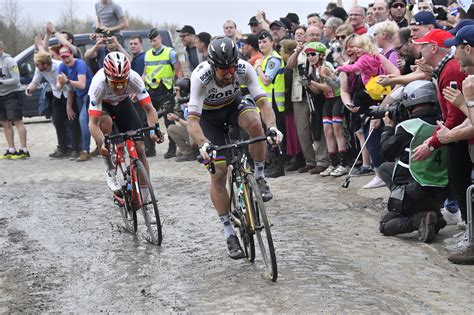 Het parcours is zowat een kopie van vorig jaar. Paris-Roubaix 2019 live TV guide - Cycling Weekly