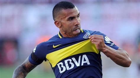 Carlos tevez salutes dad after goal in first game back since his sad death. Confirmado: Carlos Tevez vuelve a Boca | Mundo D