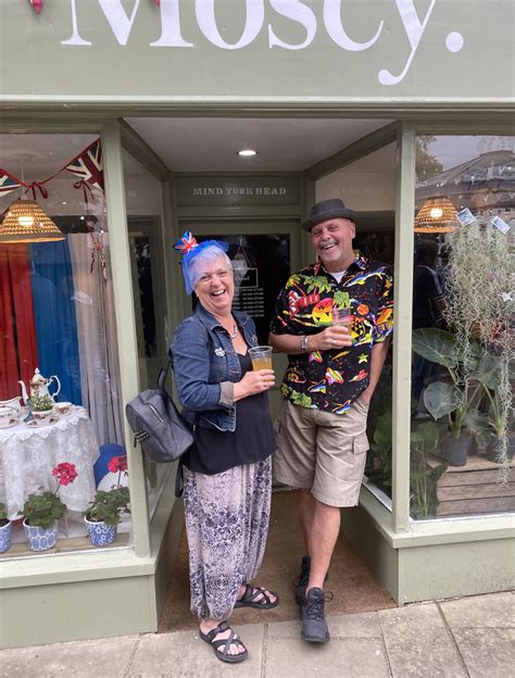 According2Taz on Twitter: "I think I met the coolest couple EVER just