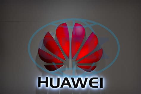 Ministerstvo zdravotnictví upravilo podmínky opatření pro návrat ze zahraničí. Lupa: Huawei získala zakázku na přepínače pro ministerstvo ...