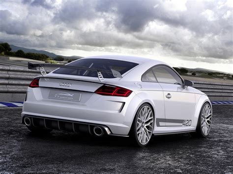 The third generation audi tt debuted at the 2014 geneva motor show, following the ingredients of the iconic first version while adding a more dramatic styling, innovative technologies and new functions. Geneva 2014: Audi TT Quattro Sport Concept