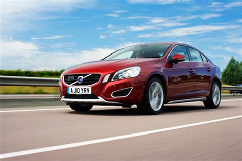 Power from 163 to 304 hp, fuel consumption from 5.9 to 9.9 l/100km. Volvo S60 review 2010
