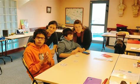 A Baud Dans Le Morbihan Les Jeunes Autistes Recherchent Un Toit La