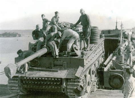 PzKpfw VI Ausf H1 TIGERさんはInstagramを利用しています Tank Tiger 504 th