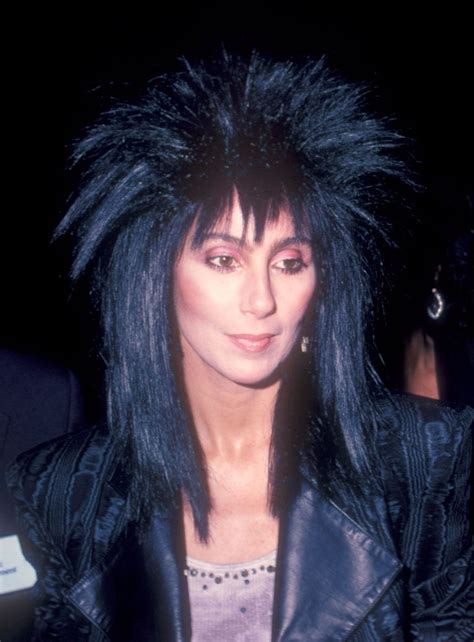Cher), имя при рождении — ше́рилин саркися́н (англ. Curls, Mullets, Wigs, and Great Lengths: Here Are 10 Cher ...