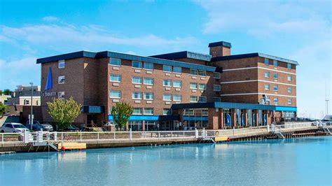 The Harborview Hotel Reviews And Price Comparison Port Washington Wi
