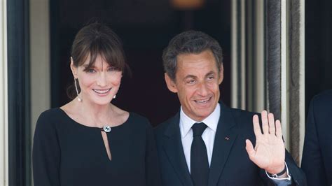 Lunique Photo Du Mariage De Carla Bruni Et Nicolas Sarkozy
