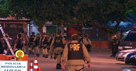 G1 Megaoperação Policial Toma Barreira Do Vasco E Caju Em 25 Minutos