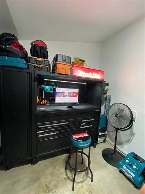 Attached carports (2880) fabric carport accessories (10) fabric carports (4449) metal carport accessories (83) metal carports (1406) rv shelter (1) when making a selection below to narrow your results down, each selection made will reload the page to display the desired results. Amazing Garages (29 pics)