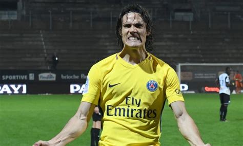 Watch all of edinson cavani's league goals for psg, the uruguayan had a brilliant goal scoring career in france and should be set for a big move to. PSG, Cavani da record: 'Non sono leggenda' VIDEO | Estero ...