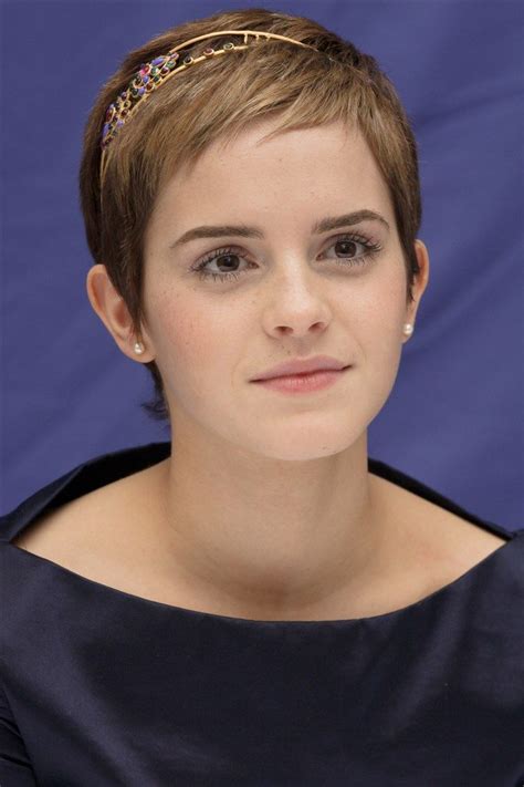 Emma Watsons Hair Evolution From Hermione To Belle Emma Watson
