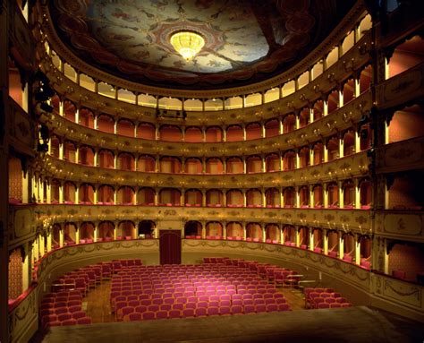 «дева озера» на россиниевском фестивале в. Pesaro, una giornata con Gioachino Rossini - # ...
