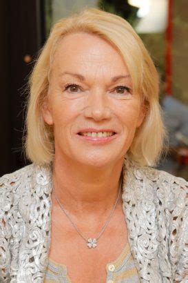 Brigitte Lahaie anéantie sa chienne Pony est morte dans le terrible incendie qui a dévasté sa