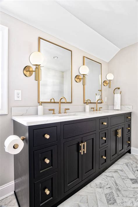 Black And Gold Bathroom