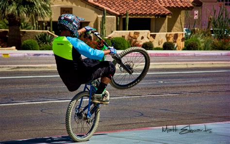 Bikers get chased by police, rip dank wheelies, and get arrested watch as cops attempt to pull over. Alvino Garcia Street Wheelie - EdwardsEntertainment ...