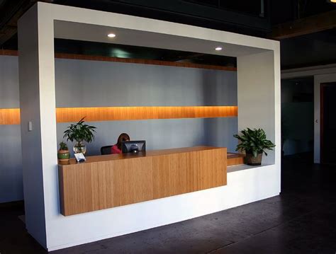 Hence, communication within and out of front office department needs to be vibrant and positive. Reception Desk Ideas to Increase Room Performance