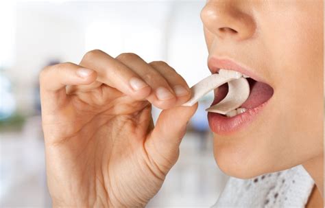 5 Important Reasons To Stop Chewing Gum And What To Chew Instead
