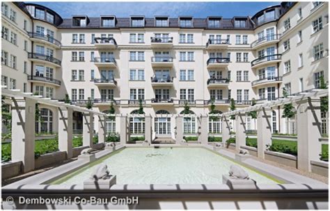 It was built in 1911, and has served as a hotel and as headquarters for several administrations. „Haus Cumberland" - 25.000,-qm grosses Sanierungsobjekt ...