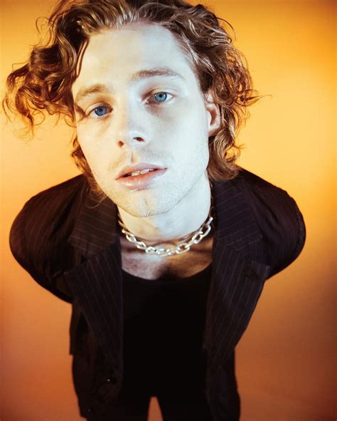 Luke hemmings muzak fajne chłopaki psy zespoły celebryci. 5 Seconds Of Summer // Luke Hemmings on We Heart It