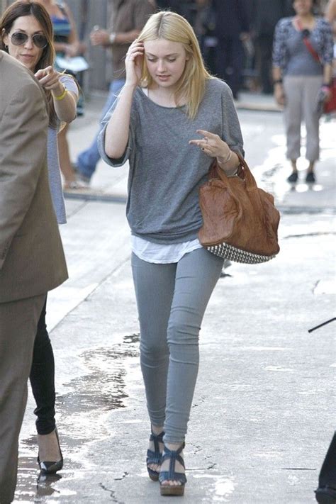 Pin By Julissa C On All Elle Fanning Style Street Style Chic Fashion
