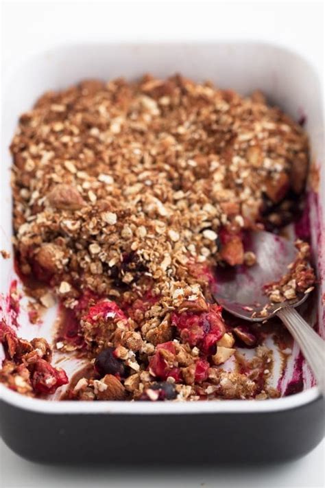 A dessert like this is a given success on any festive occasion. Vegan Gluten-Free Berry Crisp (Low-Fat) - Simple Vegan Blog