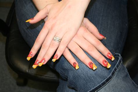 Super Nails 1