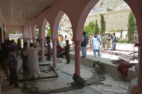 Pakistan Official Bomb At Quetta Mosque Kills 2 Wounds 28