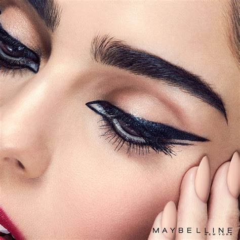 Graphic Eyeliner With A Double Wing Twist Let Your Eyes Do The Talking