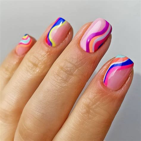 Swirl Nails for Summer Nails Ideas - Short Nail Design